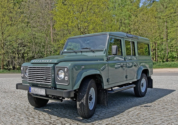 Land Rover Defender cena 413250 przebieg: 1850, rok produkcji 2016 z Gdynia małe 121